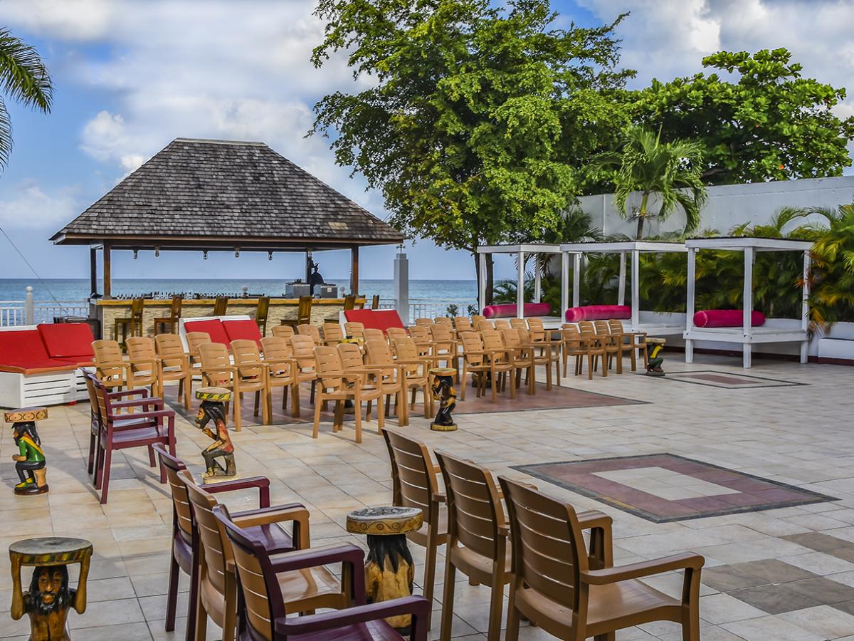 Royal Decameron Montego Beach Hotel - Montego Bay | STSVacations